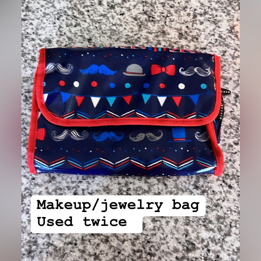 Travel Makeup/jewelry bag